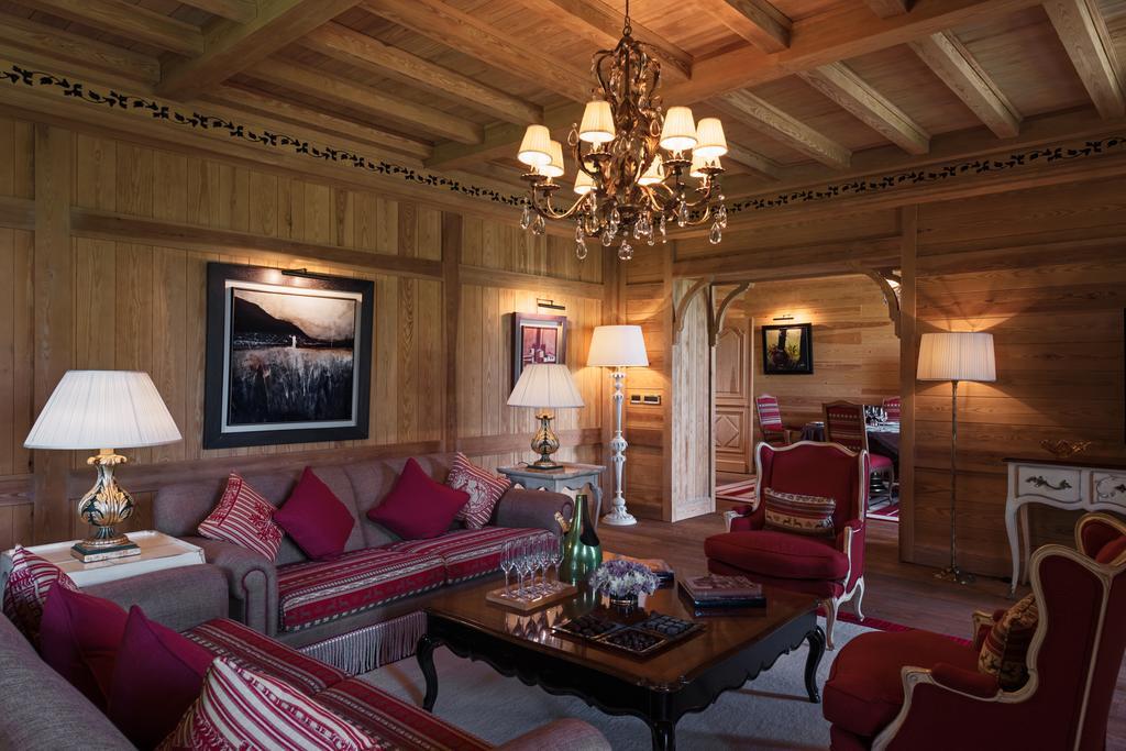 Michlifen Resort & Golf Ifrane  Exterior photo A suite at the Hotel de Crillon